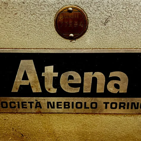 Buchdruck mit der Nebiolo Atena-Flachbettmaschine